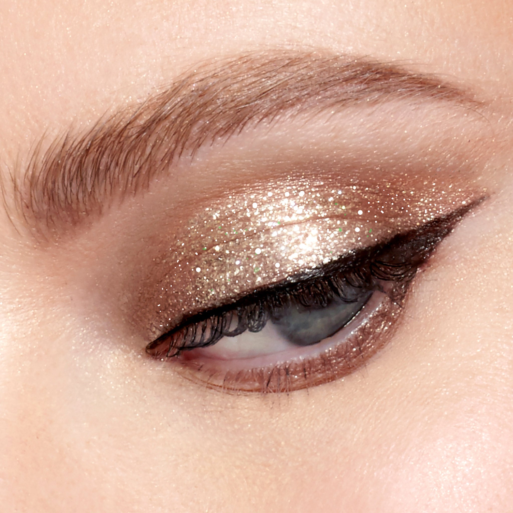 Compact 2025 glitter eyeshadow